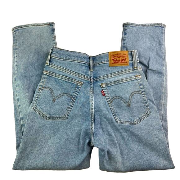 Levi’s High Waist Wedgie Straight Jeans - Light Wash - Picture 9 of 9